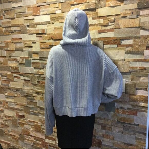 Women's Gray Hooded Top - Picture 4 of 8